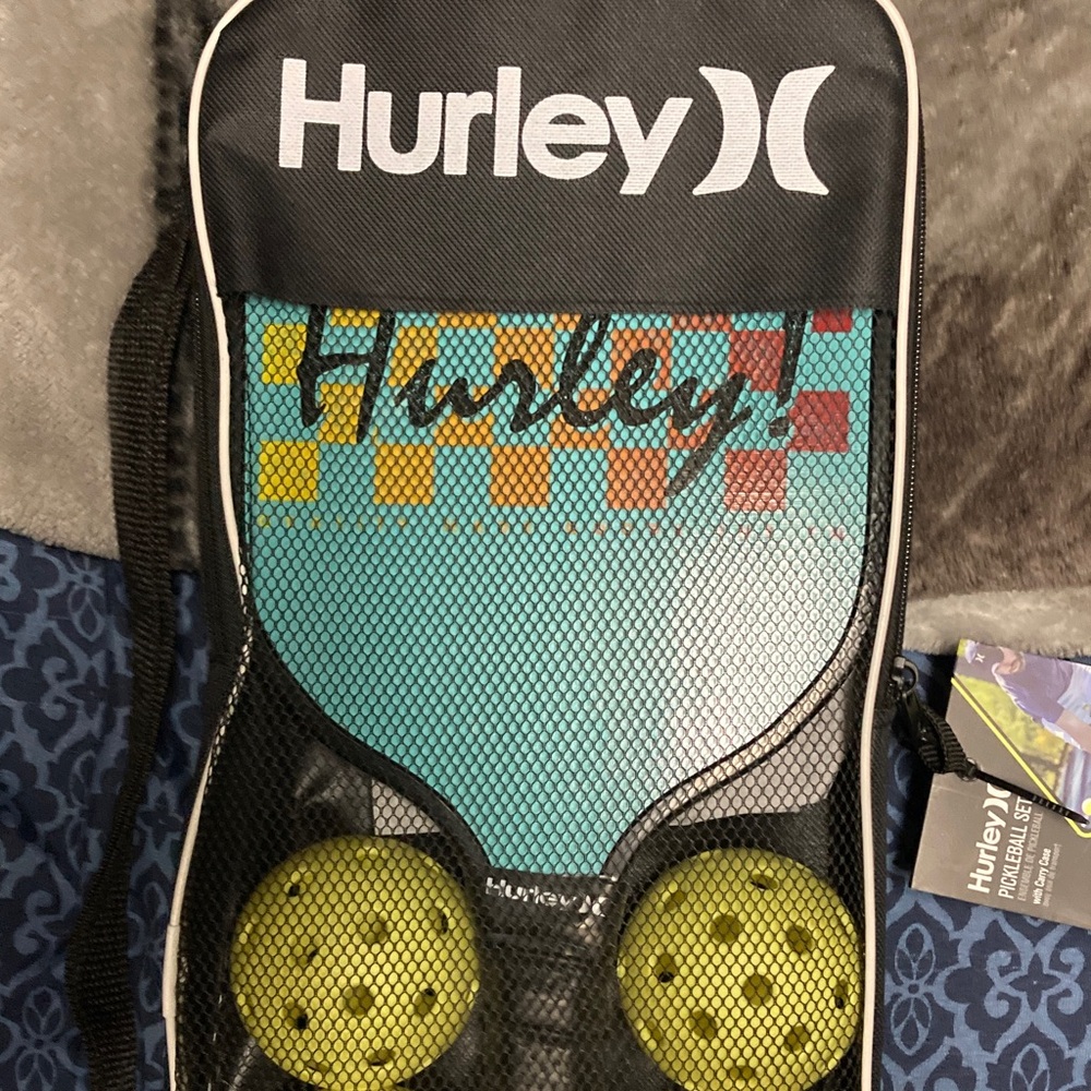 Hurley Pickle Ball Set with Blue and Yellow Design